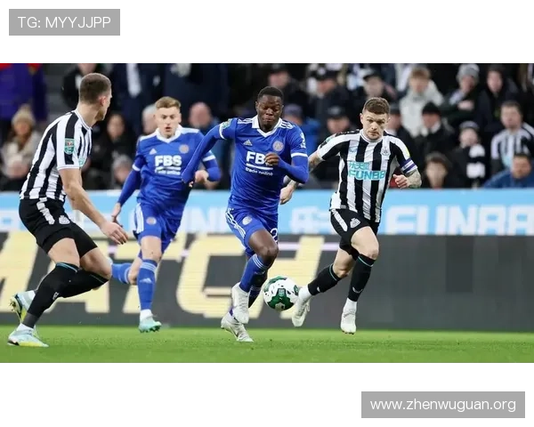 万博足球官网首页提供实时比分更新与比赛提醒，确保不错过每一场精彩赛事